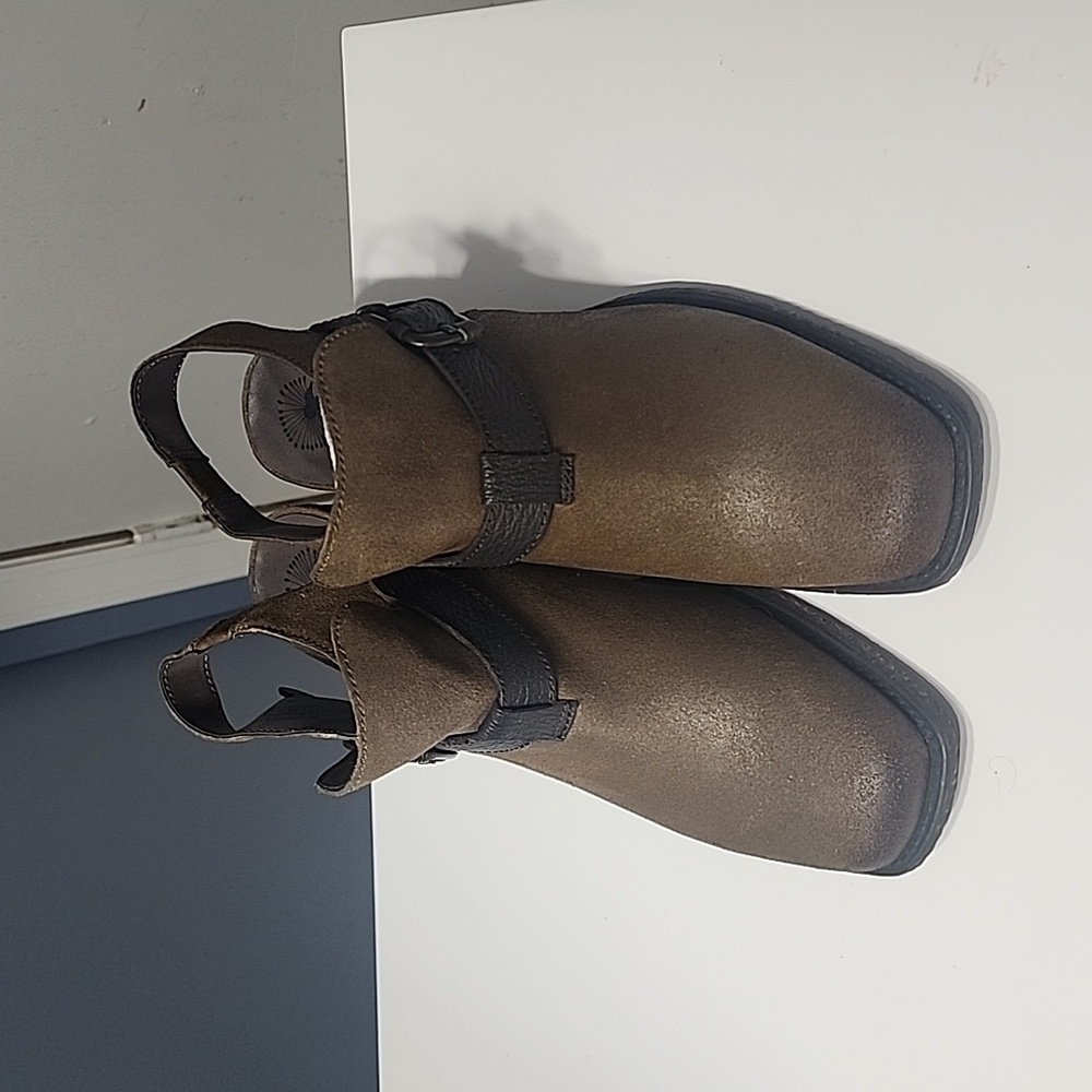 OTBT Clogs